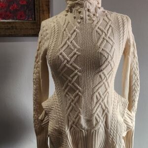 BCBG MAXAZRIA turtle neck white cable knit top